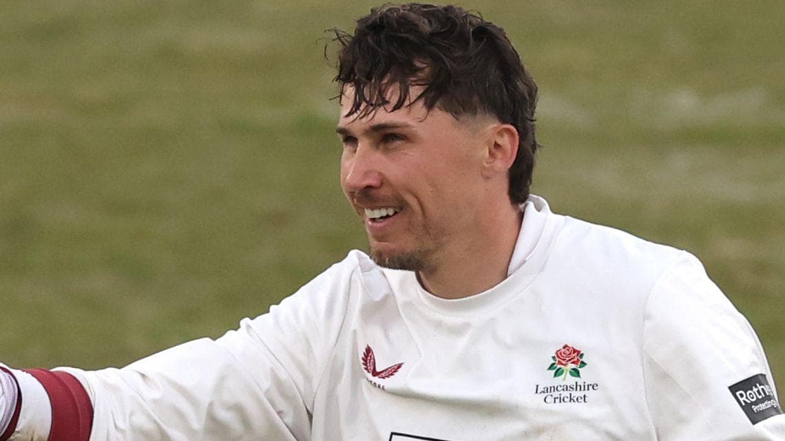 Durham set 336 to win by Lancs after Coughlin ton