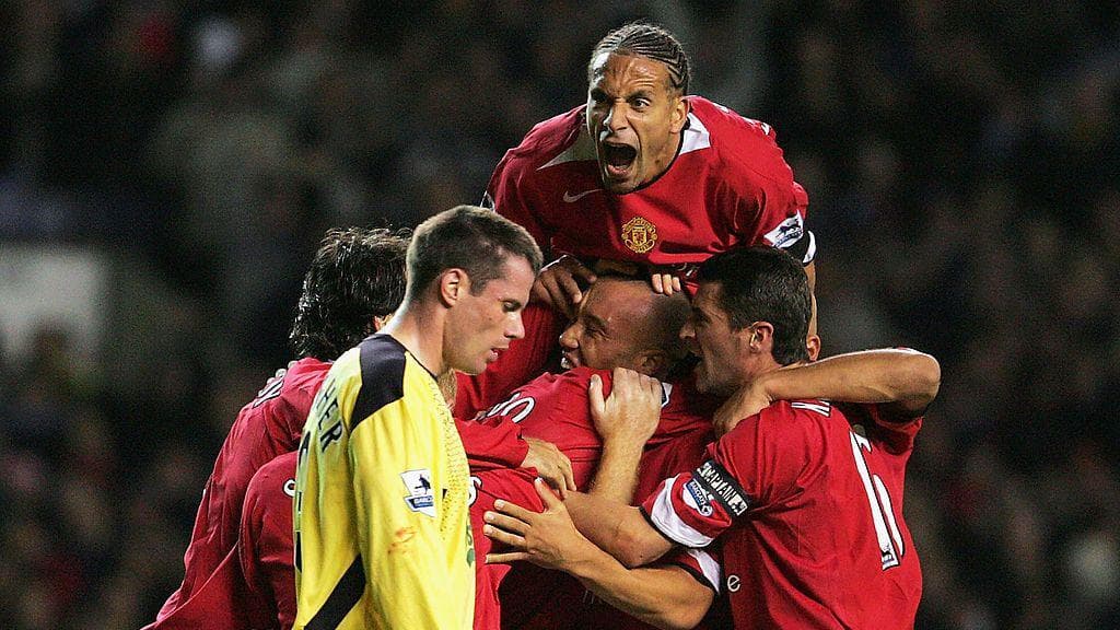 'Caption this' - Ferdinand and Carragher's social spat
