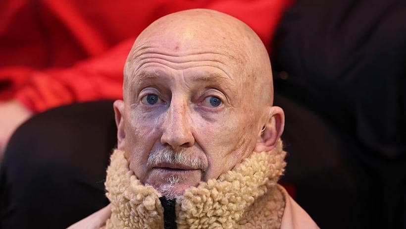 Holloway 'devastated' as Swindon miss out on play-offs