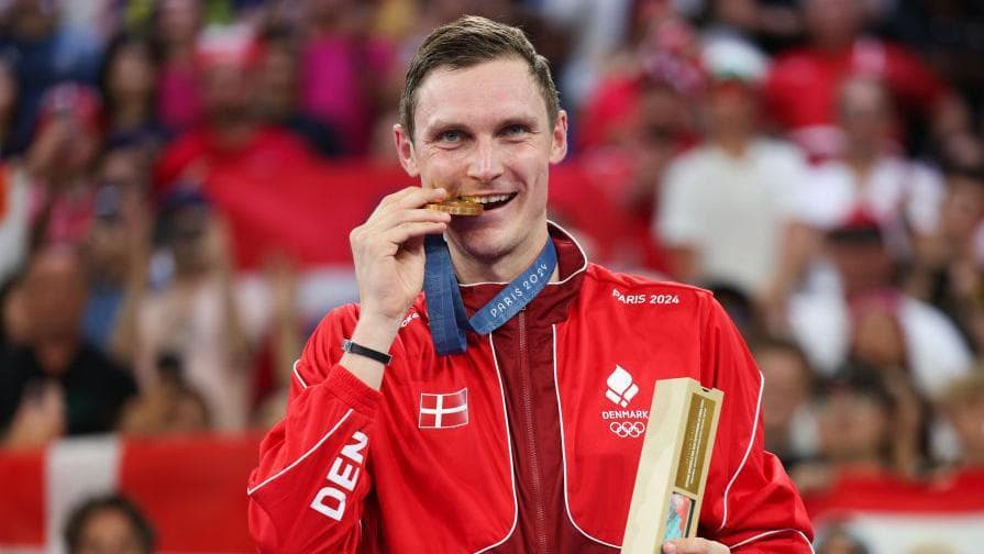 Badminton great Axelsen retires