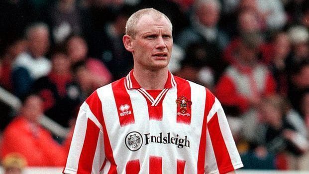 Former Cheltenham forward Grayson diagnosed with MND and dementia
