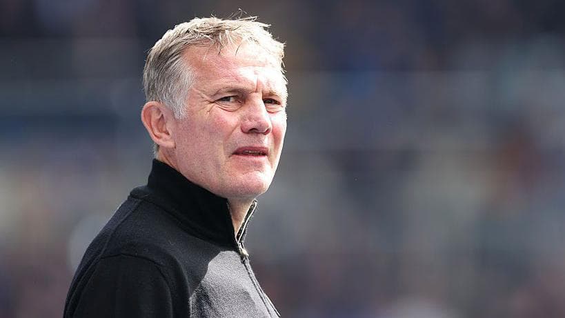 Wrexham must not gift top-six spot to rivals - Parkinson