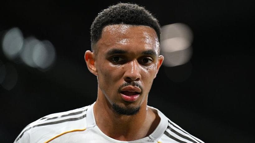 Alexander-Arnold fluffs lines in audition for Tuchel