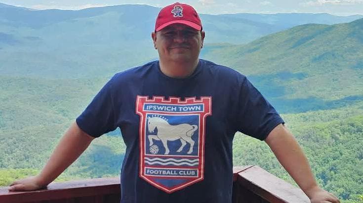 T-shirt blunder sees US man become Ipswich fan