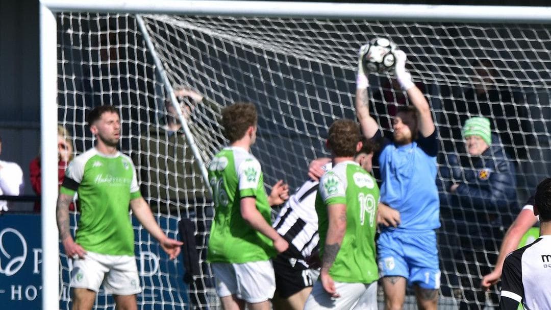 Guernsey FC suffer 3-0 Midhurst defeat