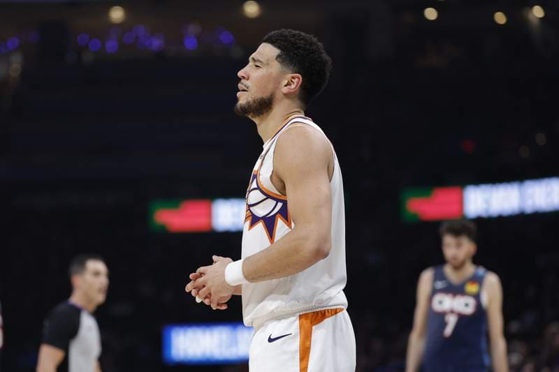 Suns’ Devin Booker lets rare frustration show against referees after Wednesday’s matchup