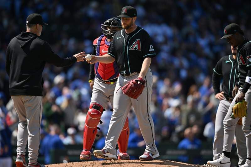 Fans grow restless as the Diamondbacks’ pitching struggles go on