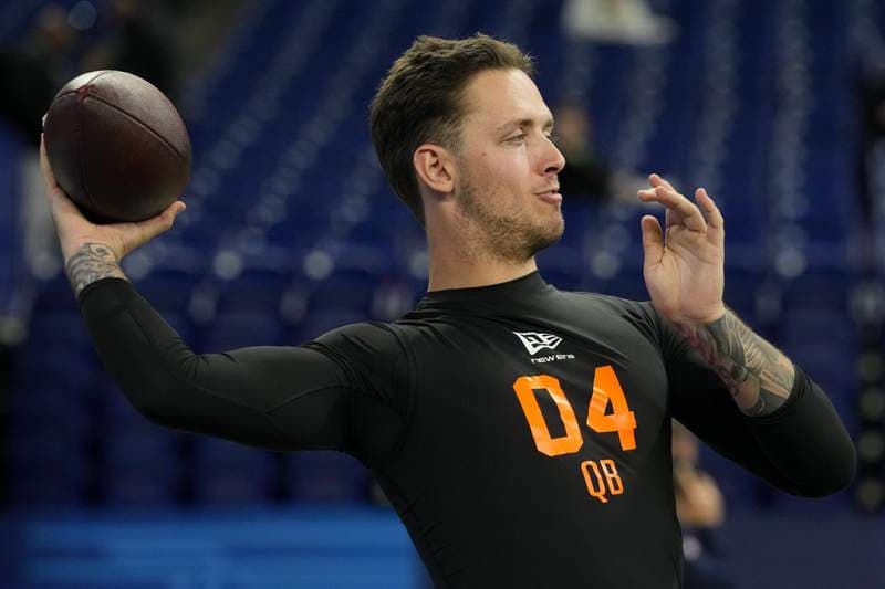 Should the Arizona Cardinals draft a QB in the second round of the 2026 NFL Draft?