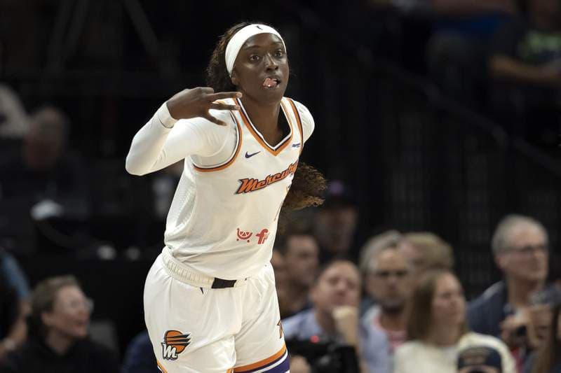 Kahleah Copper hits opening shot at Suns game, builds hype for Mercury season
