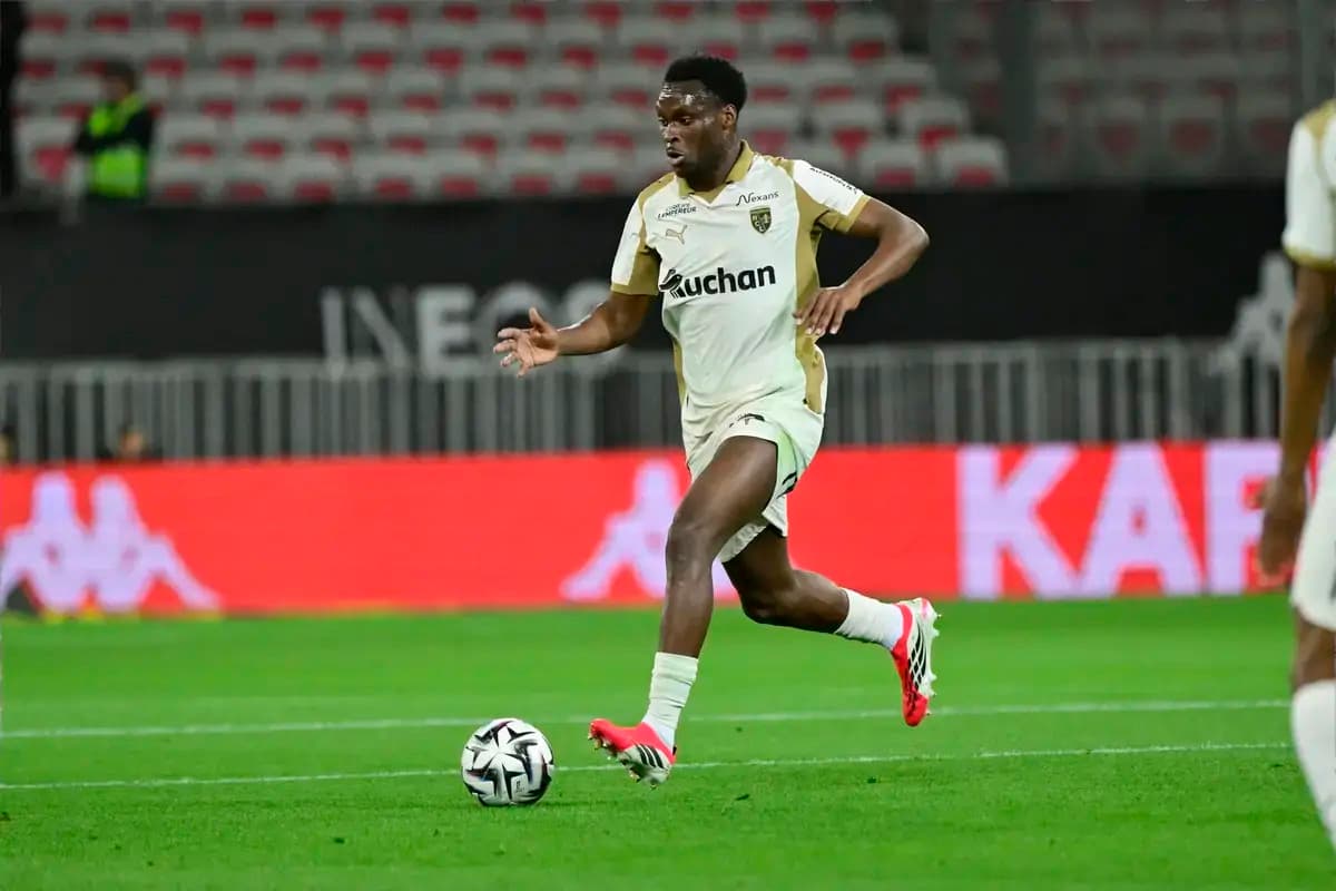 Manchester City linked with Lens centre-back – Liverpool and Juventus mentioned in new transfer battle