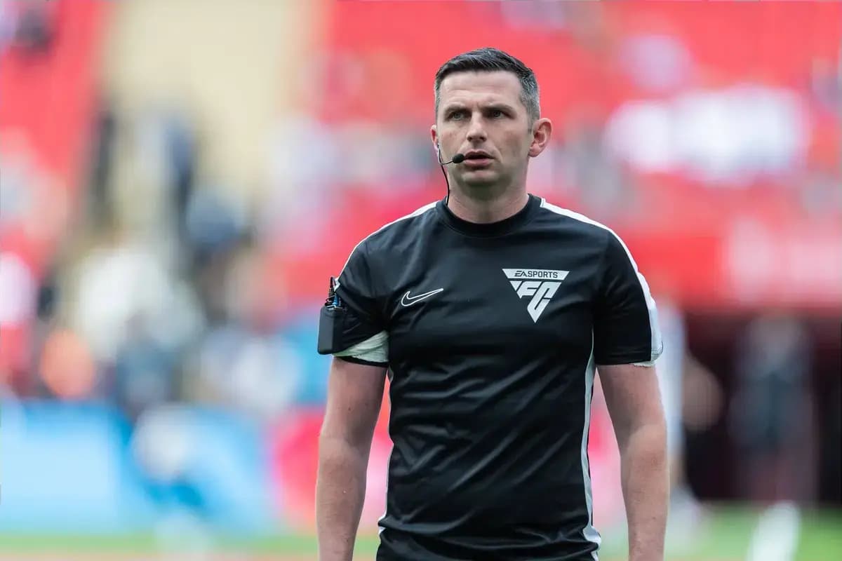 Match Officials: Michael Oliver to referee Everton vs Manchester City