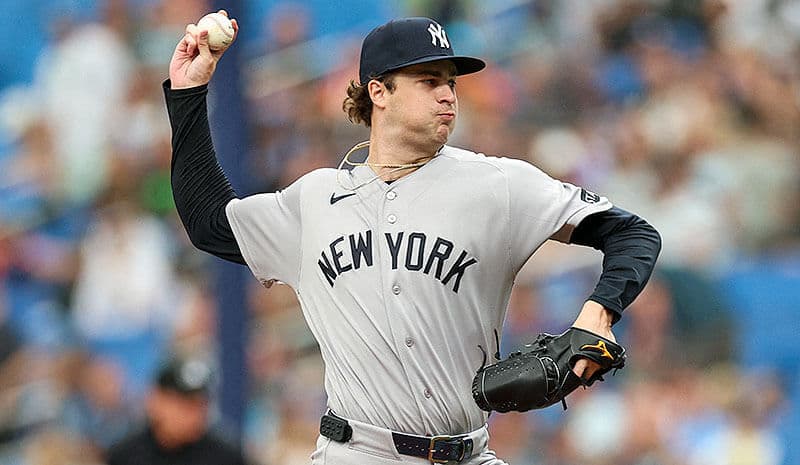 Royals vs Yankees Prediction, Picks & Odds for Tonight's MLB Game