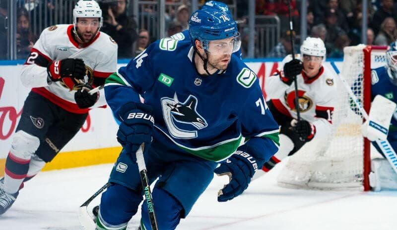 Canucks vs Ducks Prediction, Picks & Odds for Tonight’s NHL Game