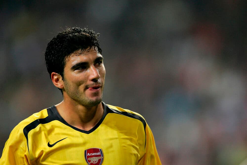 Club to name stadium after ex-Gunner