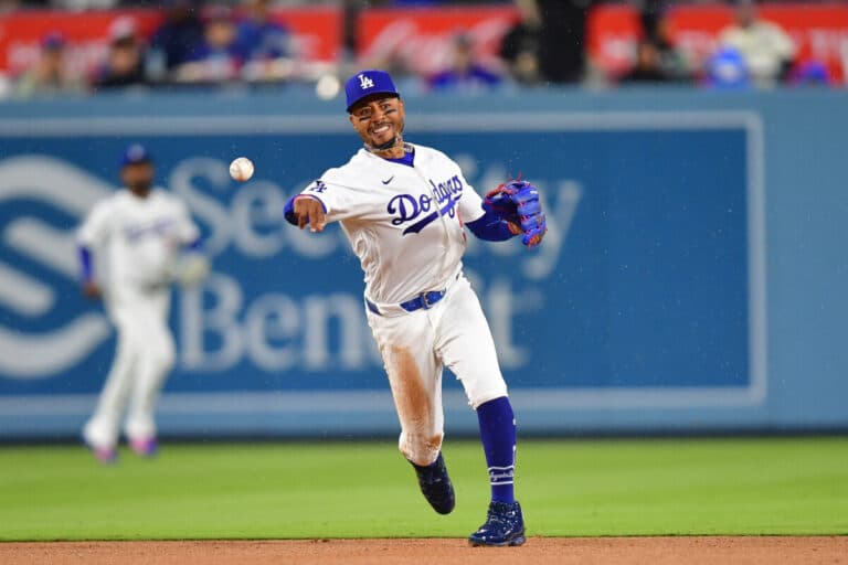 Mookie Betts Returns to Dodgers’ Lineup vs. Giants