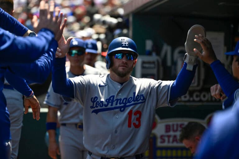 Dodgers Down Cardinals to Avoid Series Sweep