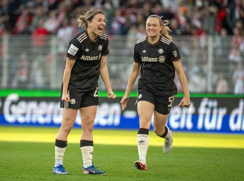 Bayern women win rack up fourth straight German title