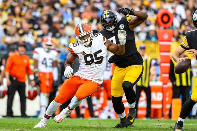 Steelers Decline $19M Contract Option on Injury-Riddled First-Round Pick Drafted by Mike Tomlin