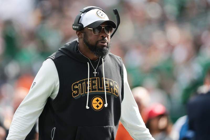 Mike Tomlin Weighs In On Steelers QB1 for Next Season Amid Aaron Rodgers’ Uncertainty