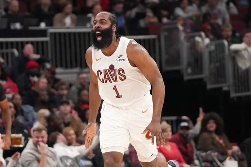 Frustrated James Harden Shoves Multiple Raptors Stars as Heated Moment Unfolds: “Entire Cavaliers Bench Came Off”