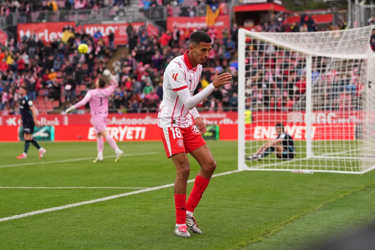 A left-field midfield target has emerged for Manchester City