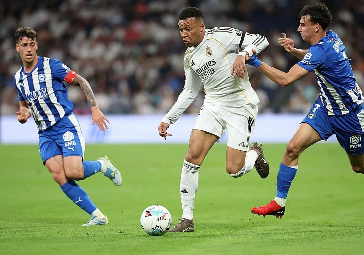 Moderate whistles at Santiago Bernabeu greet narrow Real Madrid victory over Alaves