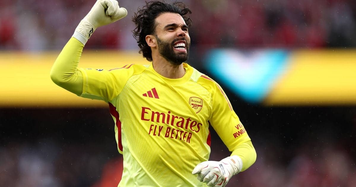 Arsenal’s David Raya clinches Golden Glove for third year running, one away from equalling all-time mark