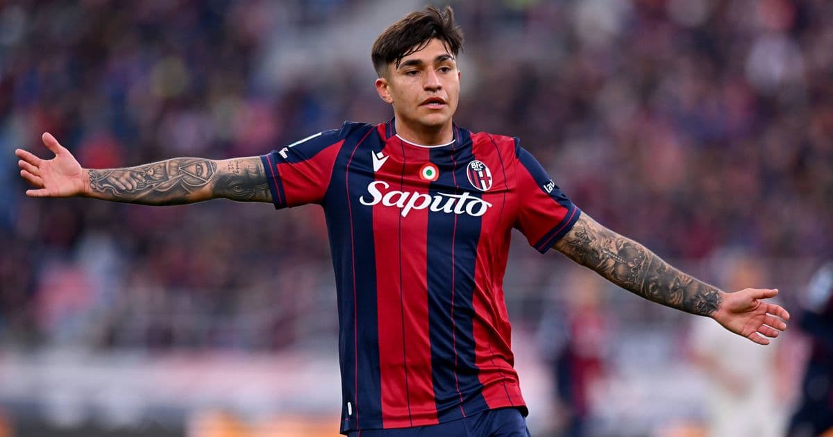 Transfer rumour roundup: Chelsea and Man United send scouts to watch Castro; Gordon eyes Newcastle exit