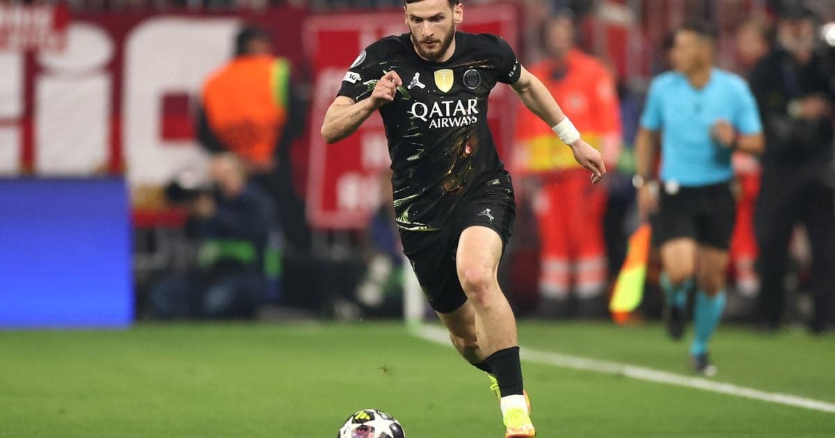 Gerrard hails PSG’s Khvicha Kvaratskhelia as “the best winger in the world” after UCL heroics