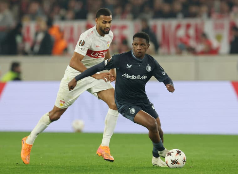 Man City set to battle Bayern Munich for Givairo Read