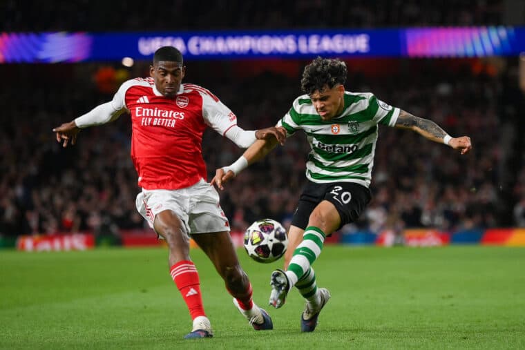 Arsenal in transfer battle with Manchester United for South American sensation