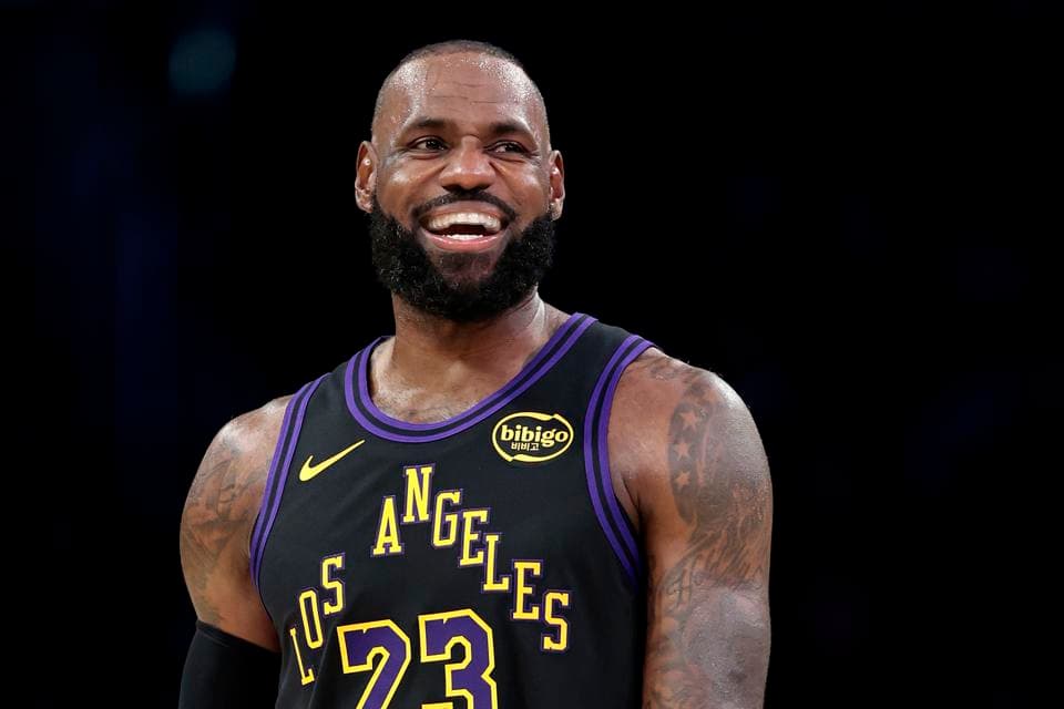 How Will Lakers Handle Offseason With LeBron James And Austin Reaves?
