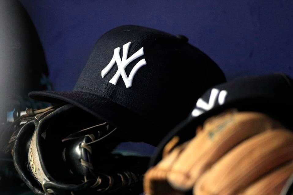 Former Yankees Catcher, 2-Time All-Star, Dies After Historic Career