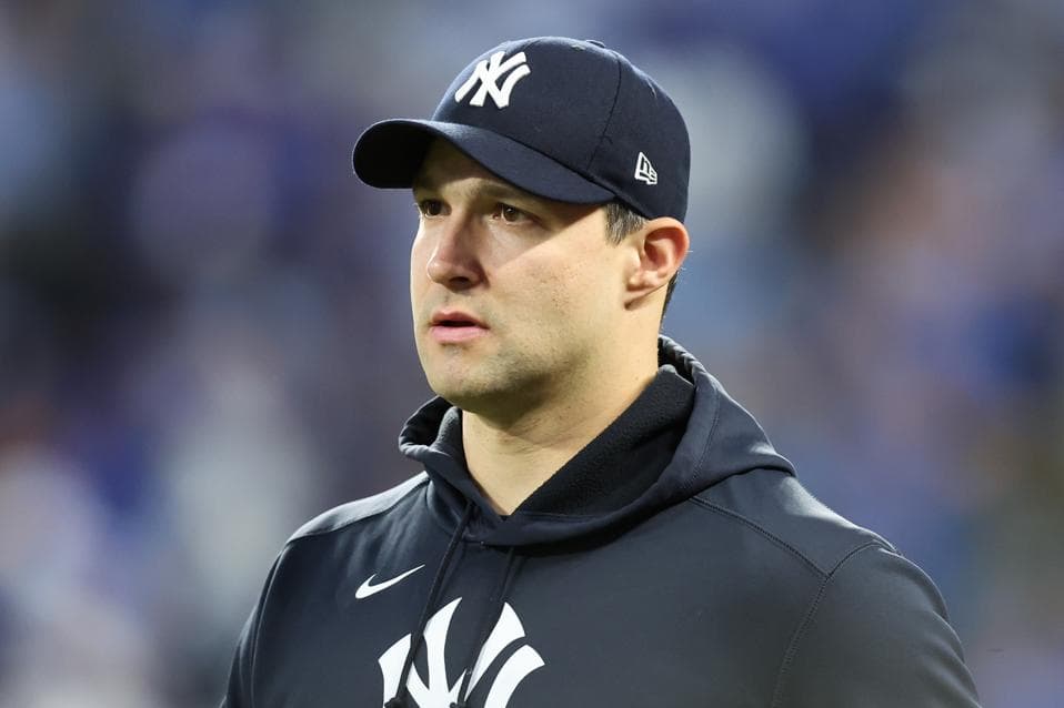 Long-Time Yankees Pitcher Returns To Rival Red Sox After Testing Market