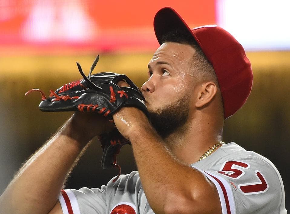 Long-Time Phillies Pitcher Joins AL Franchise After Mets Cut