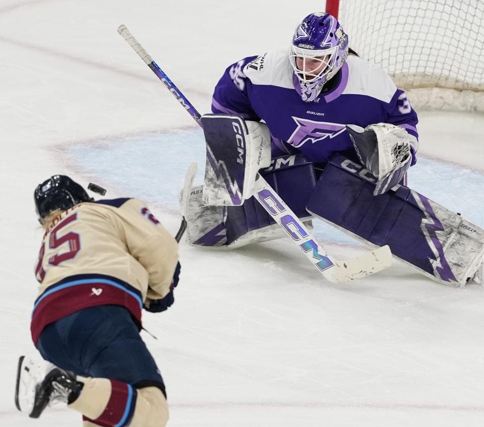 Montreal Victoire Choose 2-Time Champion Frost In 2026 PWHL Playoffs