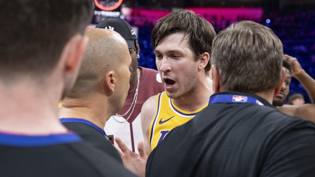 Reaves, Redick Target Officiating After Lakers Lose to Thunder