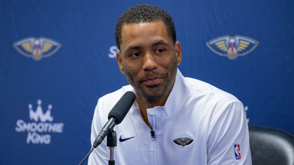 Bulls Hire Hawks SVP Bryson Graham in Effort to Return to Relevance