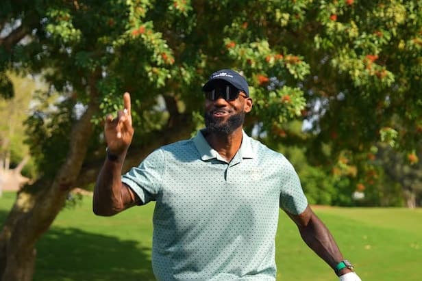 J.R. Smith reveals insane golf trip LeBron James has to look forward to when the Lakers' season ends