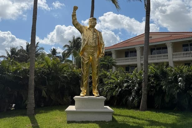 Massive golden Donald Trump statue appears at Trump Doral ahead of Cadillac Championship