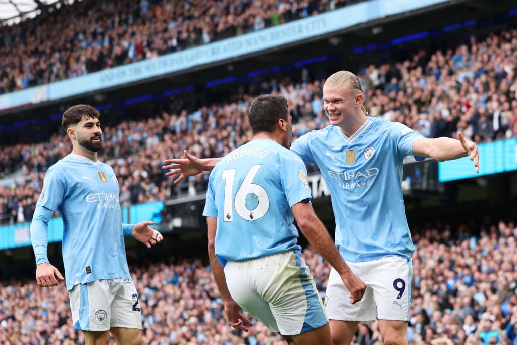 Man City boss Guardiola delivers injury update on duo before key Brentford clash