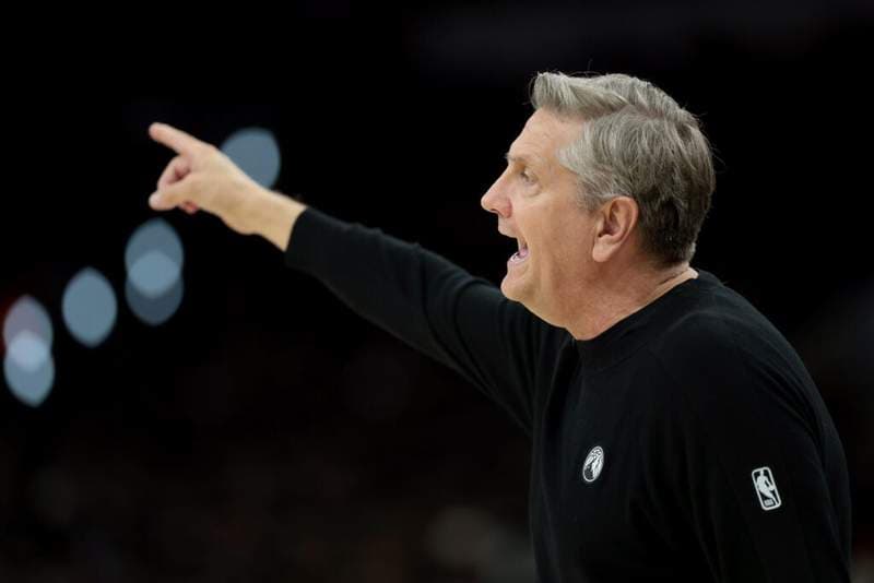 How Timberwolves coach Chris Finch reacted to Tony Brothers confronting him