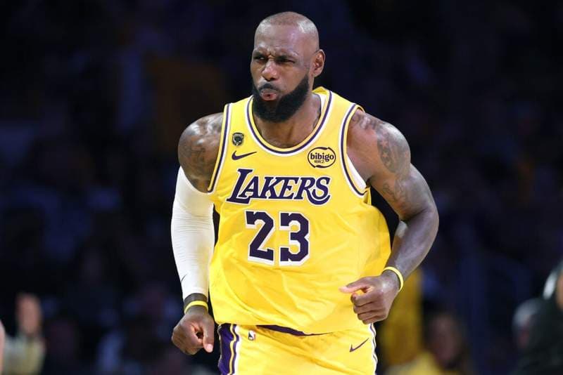 Los Angeles Lakers achieve never-seen NBA playoff feat in 2-0 lead over Houston Rockets