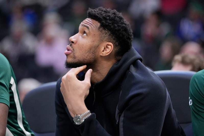 NBA fans all feel Giannis Antetokounmpo has teased a trade to the Phoenix Suns