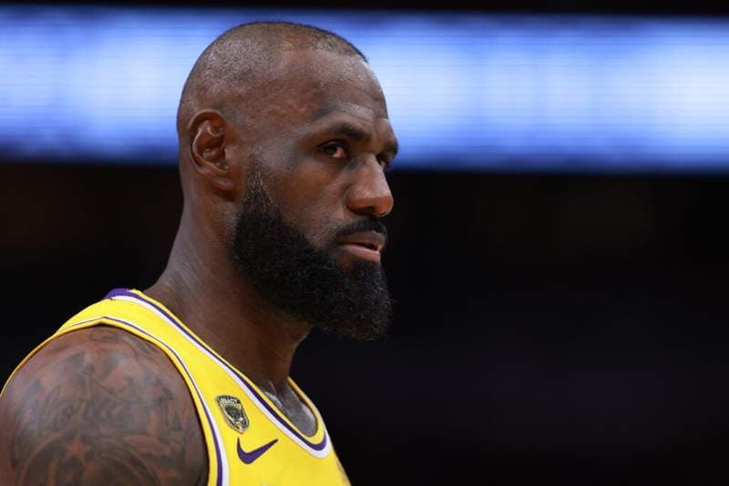 Former NBA star smashes Gilbert Arenas’ co-host for demanding more aggressiveness from LeBron James