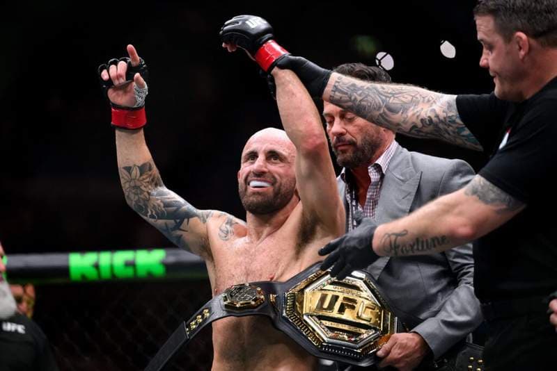 Alexander Volkanovski believes referee error cost his teammate a win at UFC Perth