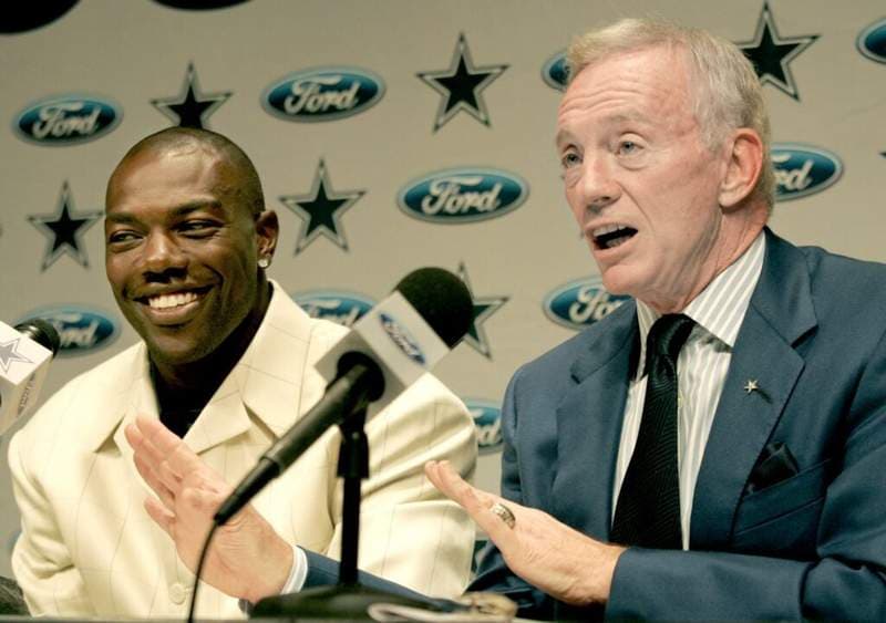 What Terrell Owens thinks of potentially fixing his relationship with Jerry Jones and Dallas Cowboys
