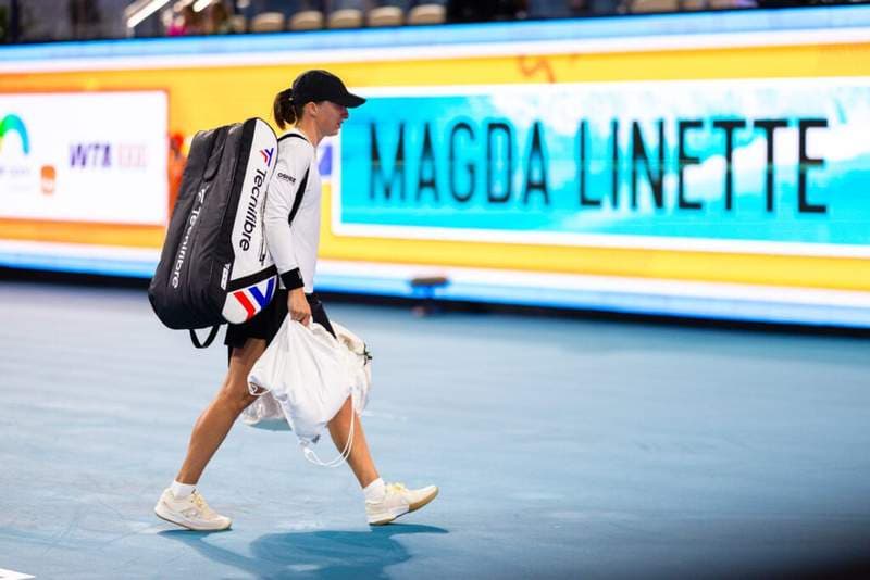 Iga Swiatek reacts after Italian Open defeat to Svitolina