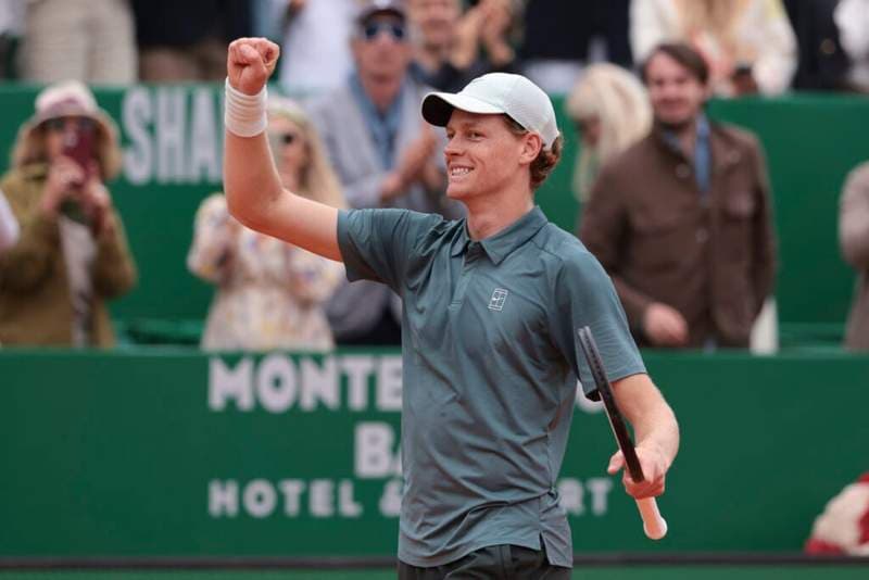 Jannik Sinner reacts to incredible atmosphere at Italian Open