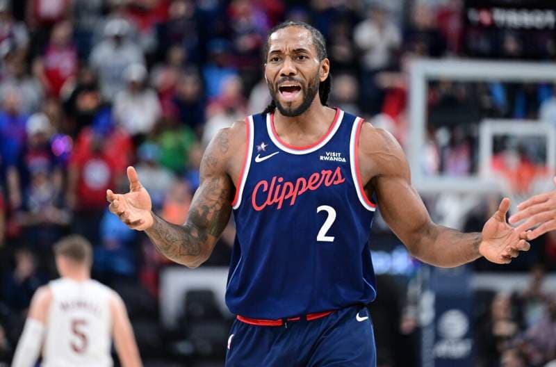 Kawhi Leonard prefers to ‘cry’ instead of discussing his future with the Los Angeles Clippers
